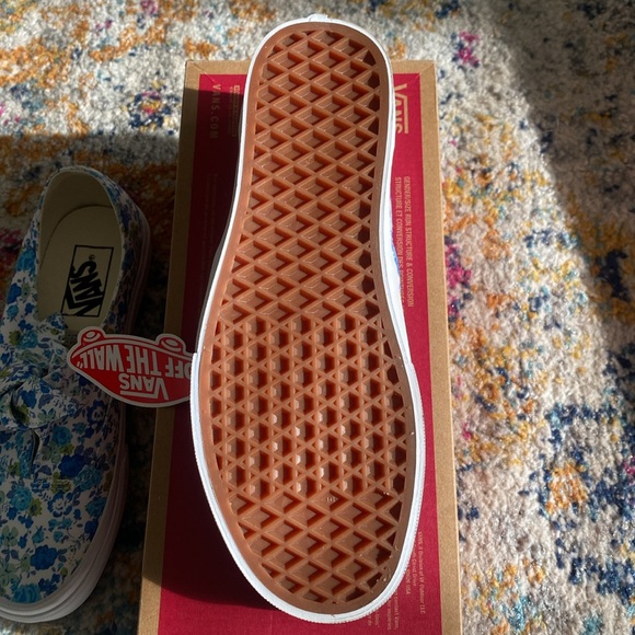 Brand New! Vans Authentic Knot slides - Picture 3 of 8